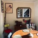 Characterful Victorian Terrace With Parking 10 Min Walk To The 別荘 ヨーク