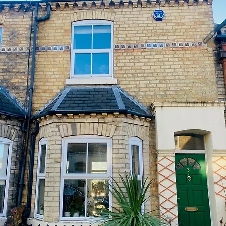 Characterful Victorian Terrace With Parking 10 Min Walk To The York